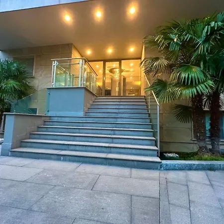 Central/garibaldi Luxurious Two-room Apartment. Appartement *