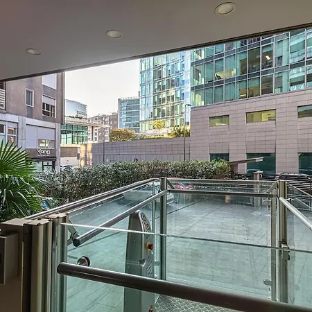 Апартаменты Central/garibaldi Luxurious Two-room Apartment. *