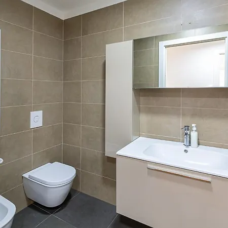 Central/garibaldi Luxurious Two-room Apartment. Апартаменты Милан
