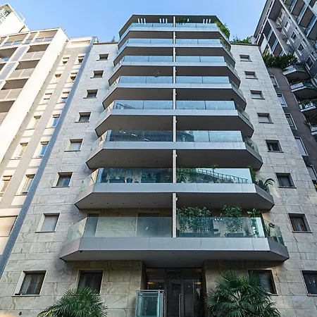 Central/garibaldi Luxurious Two-room Apartment. Appartement